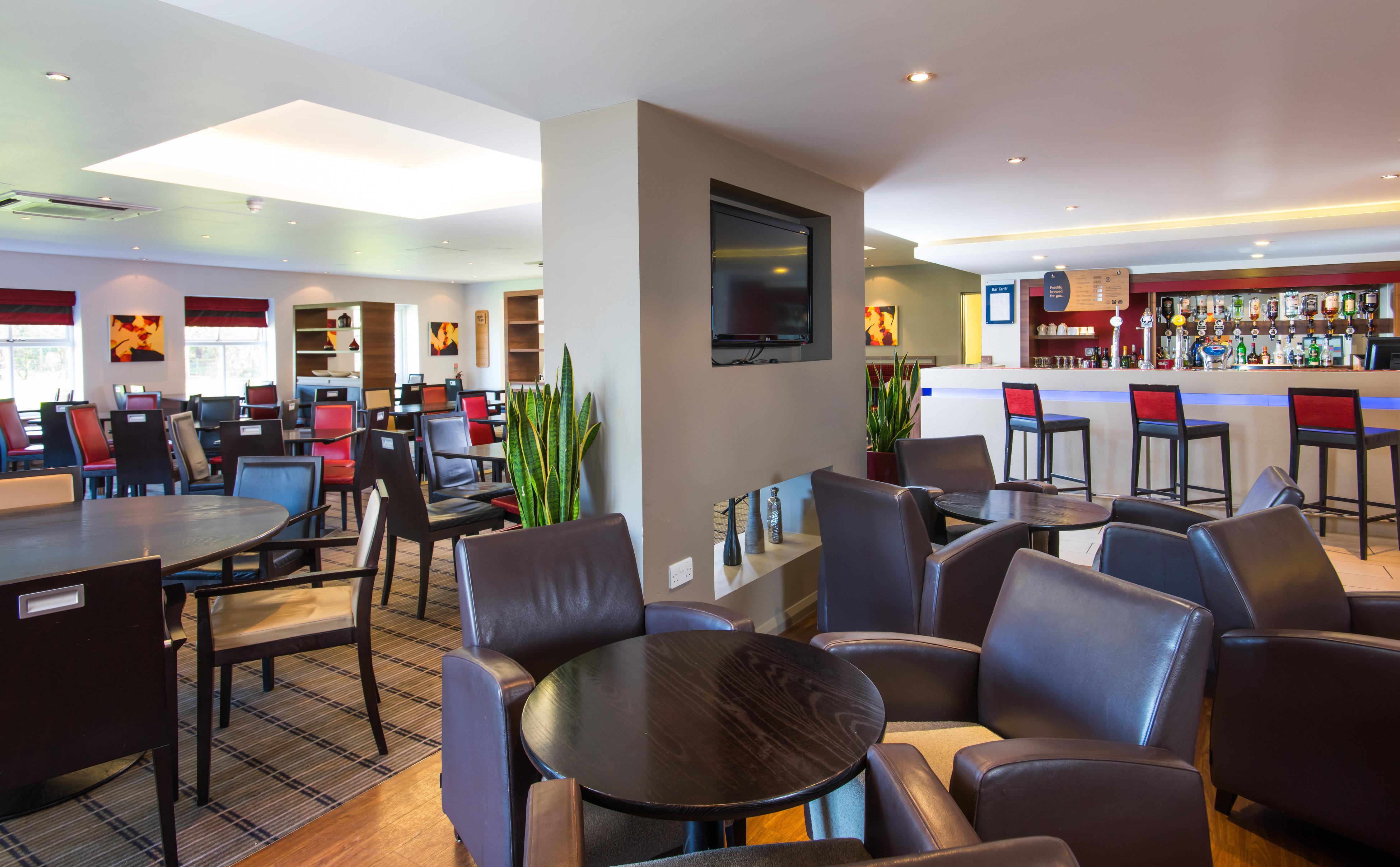 Holiday Inn Express Warwick - Stratford-Upon-Avon, An Ihg Hotel Екстериор снимка